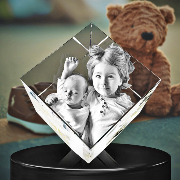 3D Crystal Cut Corner Diamond
